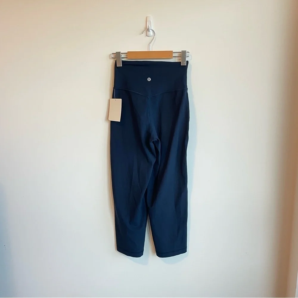 NWT Lululemon Align High-Rise Wide Leg Crop 23"
True Navy Size 2 - Picture 6 of 14